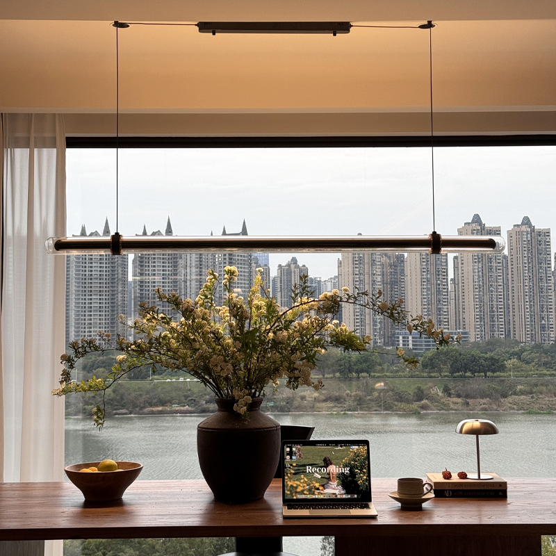 Luxury Black Long Dining Room  - Home Of The Year Bathroom 评论和价格