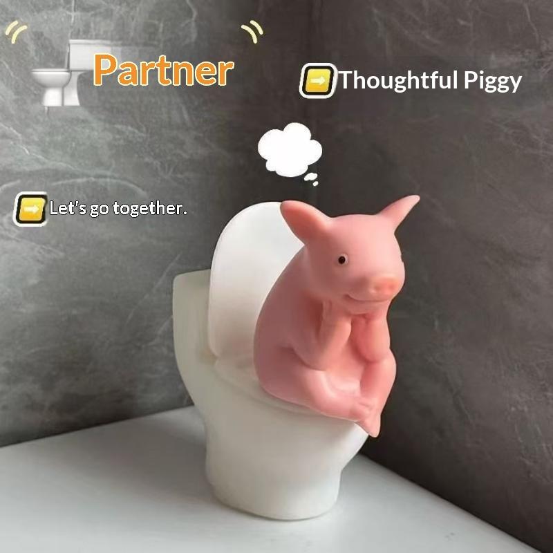 Cute Pig Sitting On Toilet — P - Home Of The Year Bathroom 评论和价格